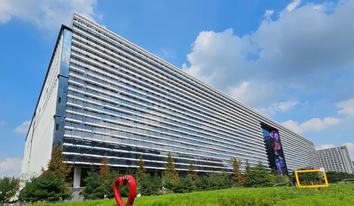 회의실에서 호텔식 서비스까지...오피스 편의시설 운영의 5가지 과제