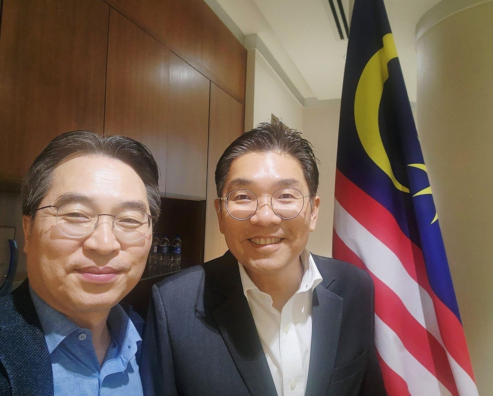 Prof. Koh and Deputy Minister Sim