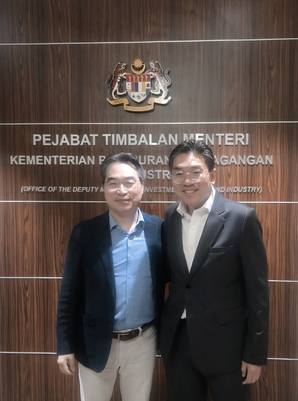 Prof. Koh and Prof. Park