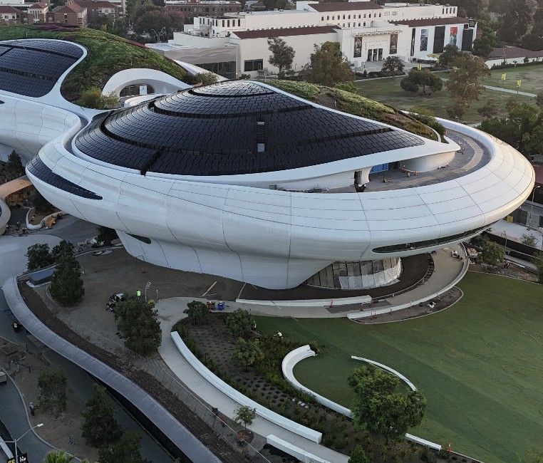 [CES 2026] 스크린은 좁다, 그들의 목적은 '테마파크'가 된다"...물론 엔터테크다