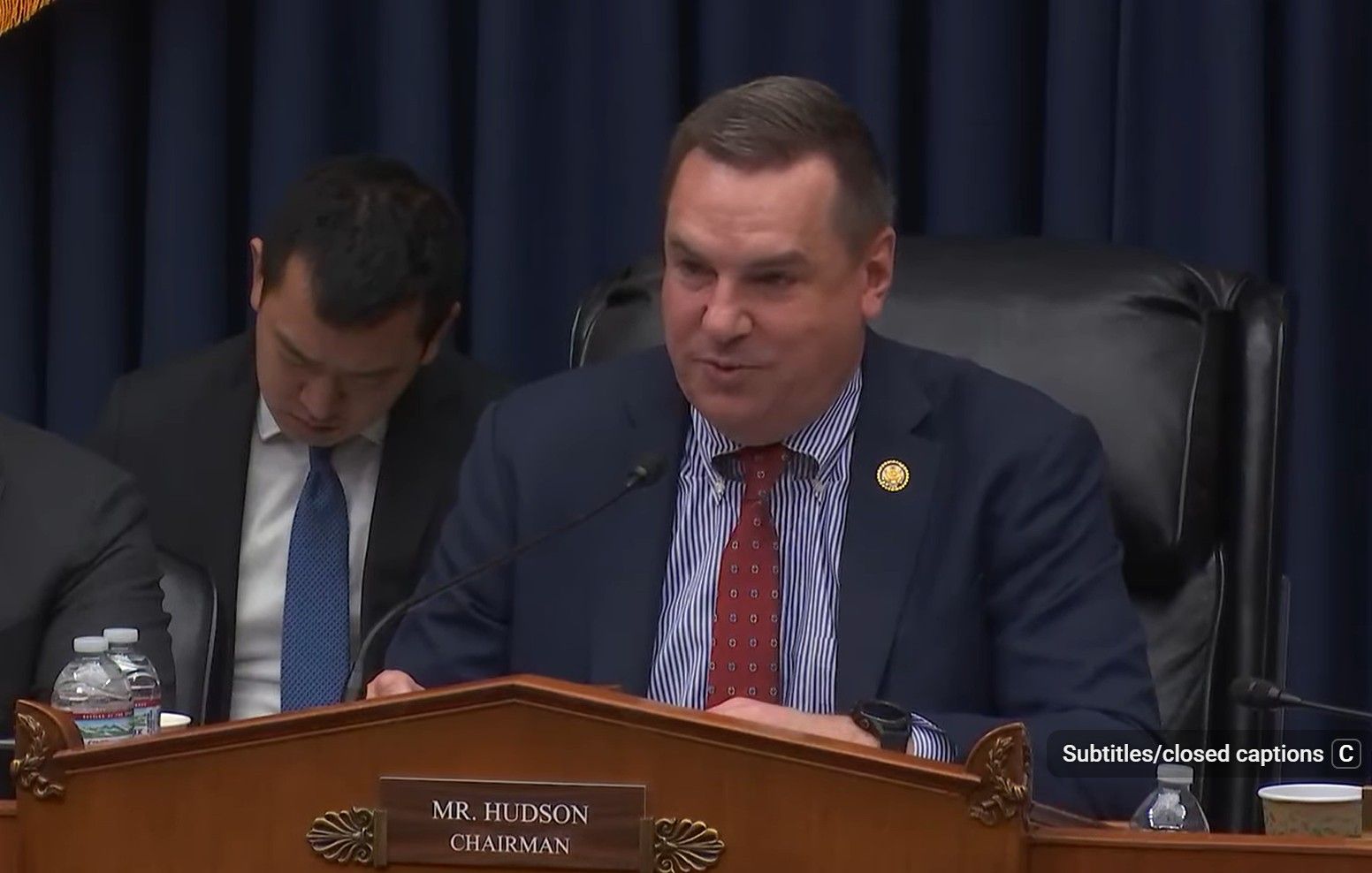 미국 방송 규제 완화 본격화: 공화당 핵심 의원들, FCC 소유 규정 개편 지지