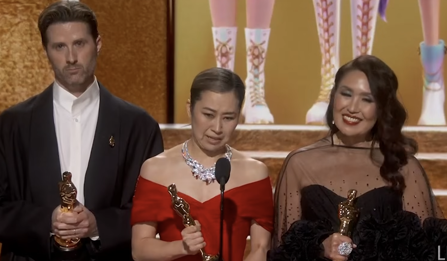 'K팝 데몬 헌터스', 아카데미 장편 애니메이션상 수상… "이것은 한국과 전 세계 한국인을 위한 것"