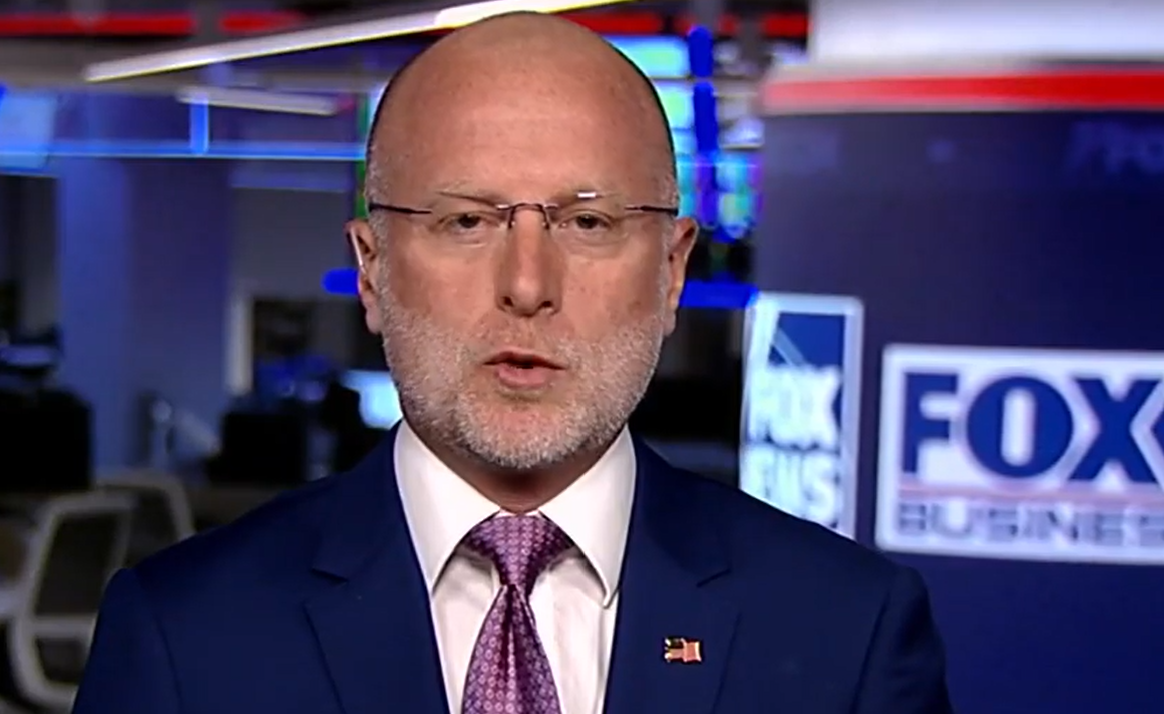 “스포츠방송법까지 뒤흔든 스트리밍 중계권 대전… NFL에서 올림픽·월드컵, 그리고 한국으로”