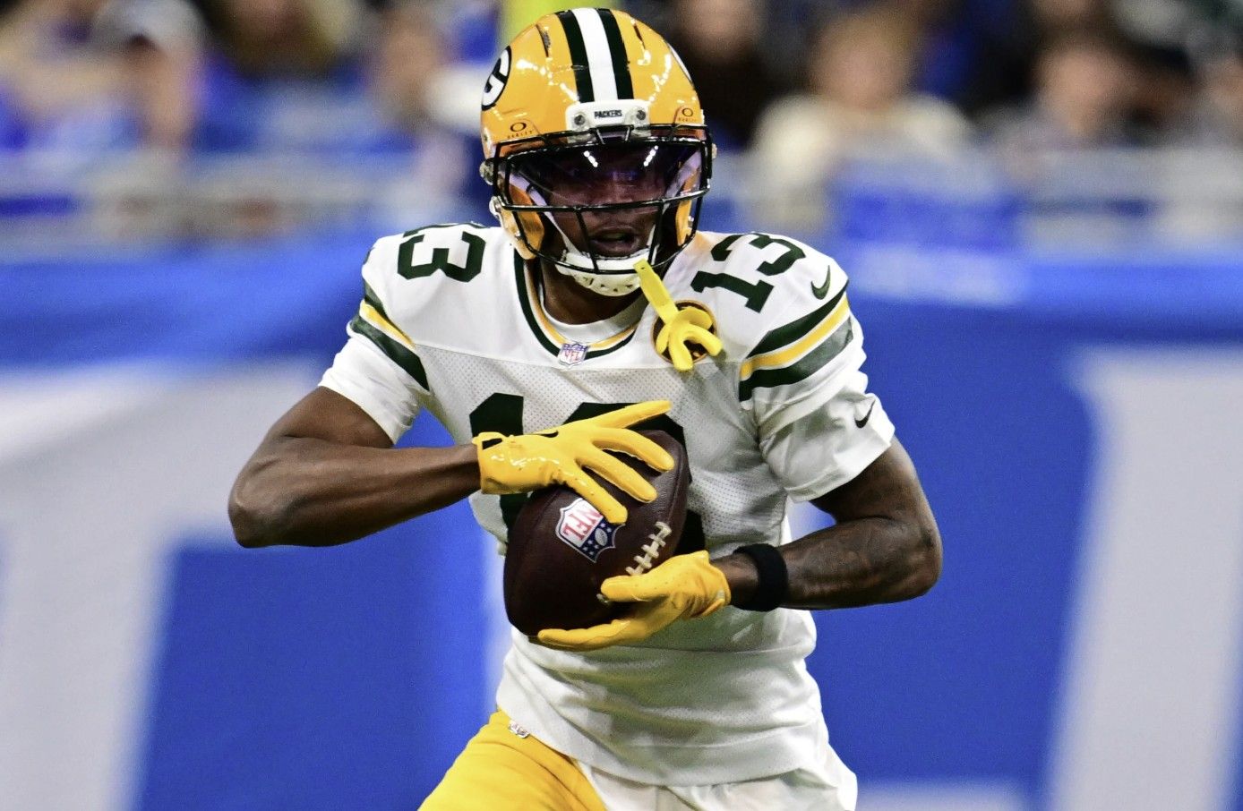 스포츠 중계권 정치적 의제가 되다...NFL사태의 의미