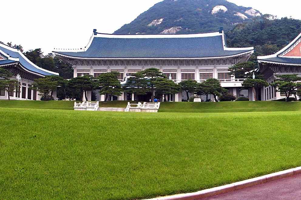 Park Geun-hye's Presidency Is Adrift