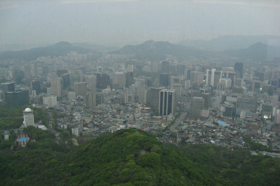 WHO vs. South Korea Guidelines for Air Quality