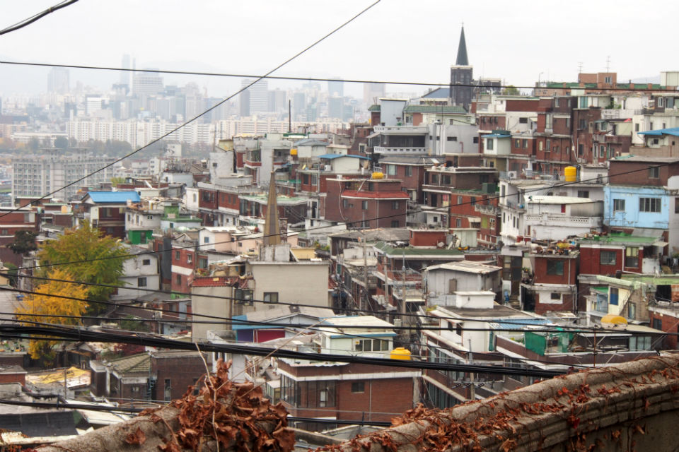 A Complex Issue: The Apart-ization of South Korea