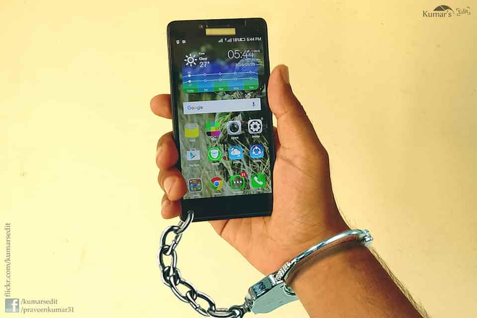 Is Telecom Oligopoly Behind S. Korea's World-Class Mobile Data Prices?