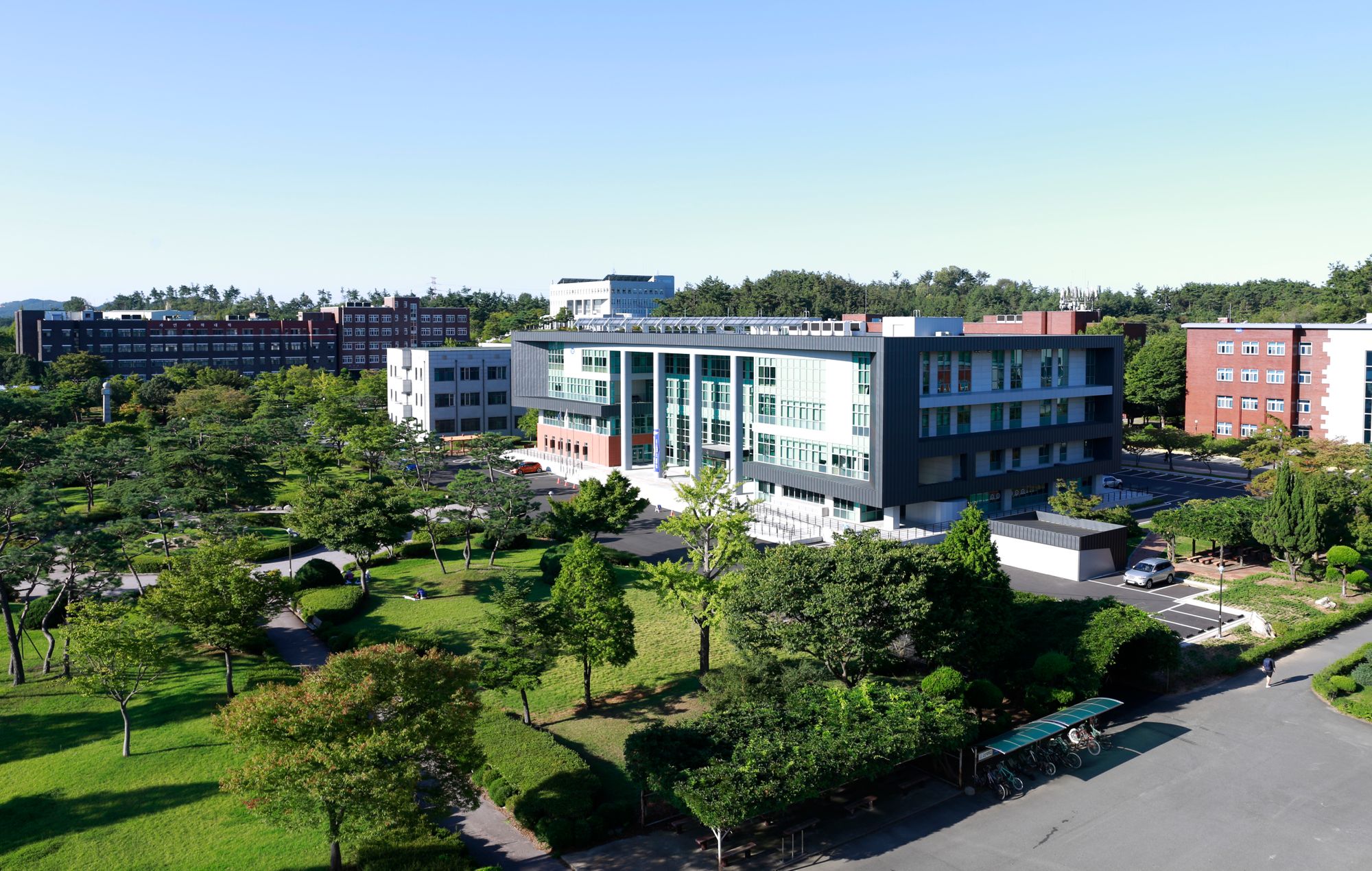 언어와 문화, 환경은 달라도 우리는 하나