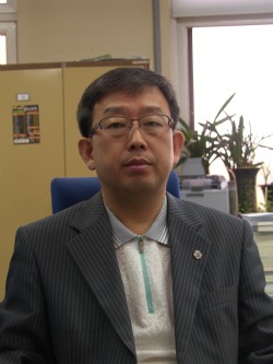 군산대학교 교무과 팀장 박인수(영어영문·81)동문