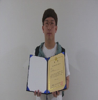 ‘2012 제3회 한국의류학회 패션상품기획 콘테스트’ 장려상 수상