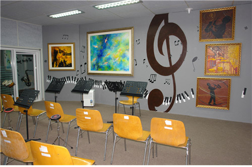 평생교육원, 눈에 띄게 변화된 지하 음악 강의실