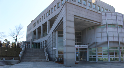 중앙도서관 1층 활용 실태