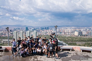 몽골의 길은 몽골거리며 몽골스럽게 내앞에 있다