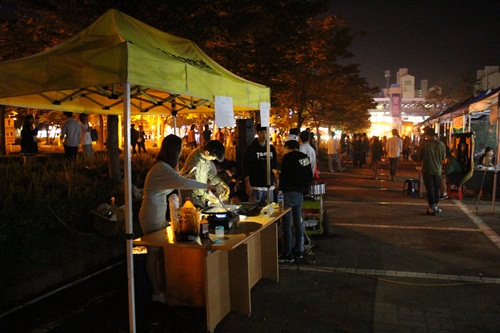 래퍼가 비판한 ‘주점 자릿세’