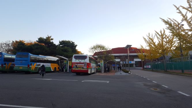 시외버스 표 구입, 학우들의 불편함 이어져