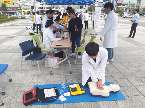 축제분위기로 가득 찬 캠퍼스, 그 현장 속으로!