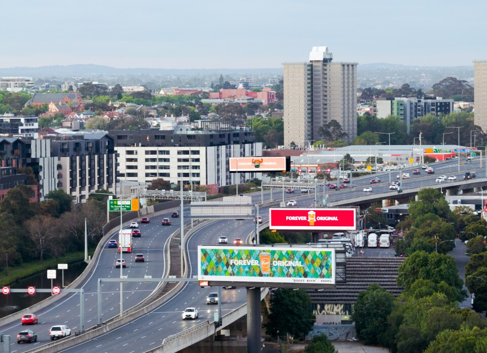 2025년 옥외광고의 진화, 호주 oOh! Media의 2025년 옥외광고 총정리