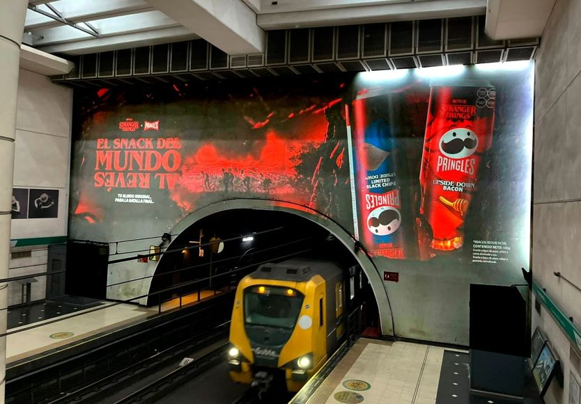 프링글스, 지상과 지하 넘나드는 옥외광고로 '기묘한 이야기' 한정판 존재감 확대