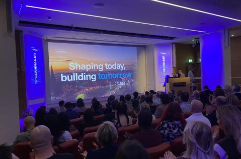 제이씨데코, '예술·기술·데이터 결합한 OOH'로 2026년 성장 이룬다