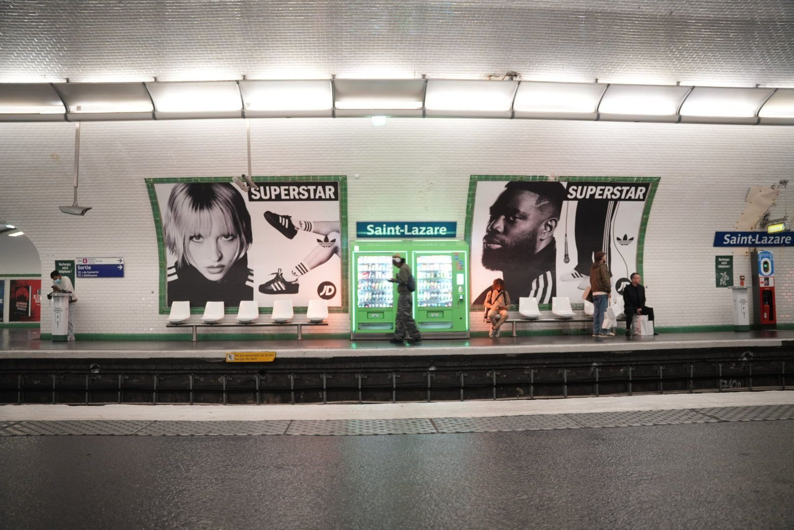 기본으로 돌아간 옥외광고 캠페인, 아디다스 슈퍼스타 캠페인이 보여준 옥외광고의 새로운 방향