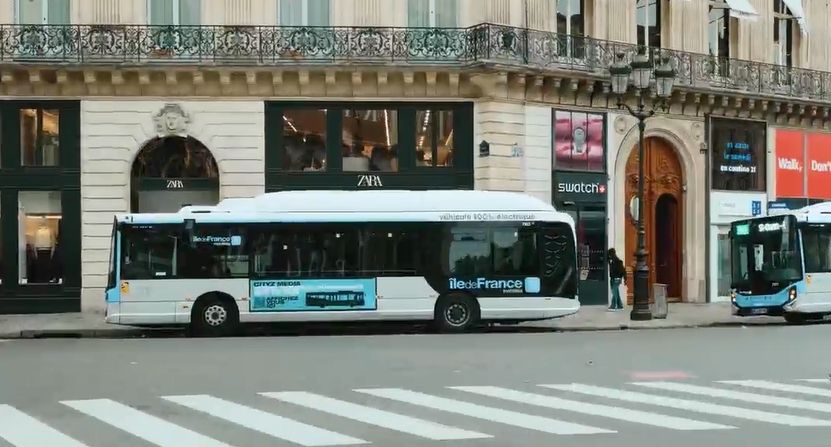 파리 버스 광고, 2026년부터 '단일 회사 운영 체제'로 전환되어, 프랑스 교통광고 변화를 예고하다.