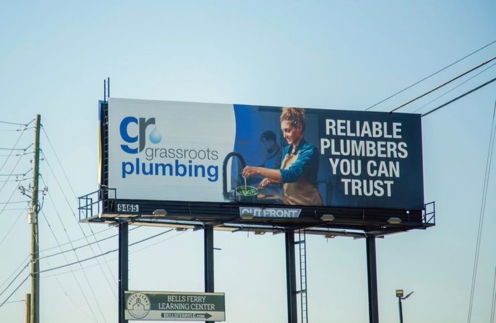 동네 기업도 대형 전광판 시대…지역 비즈니스의 빌보드 마케팅 전략