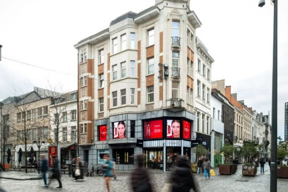 벨기에, 온라인 트렌드와 DOOH 결합…뷰티 광고 옴니채널 전략 강화