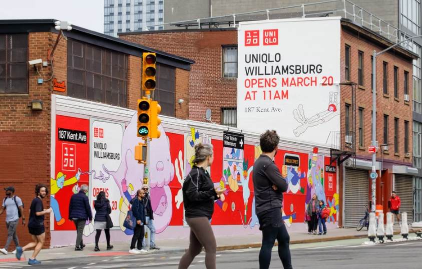 유니클로, 뉴욕 윌리엄스버그 대형 벽화로 지역 밀착형 옥외광고 전략 강화