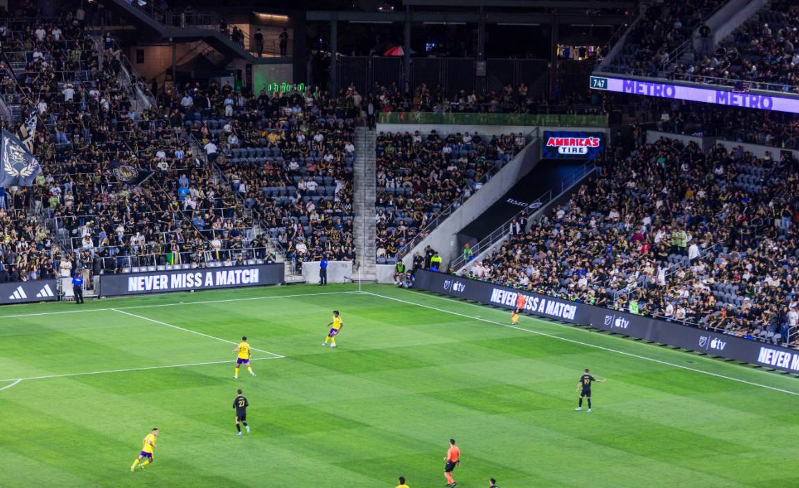 GAME ON -- AMERICA'S TIRE AND LOS ANGELES FOOTBALL CLUB BEGIN PARTNERSHIP