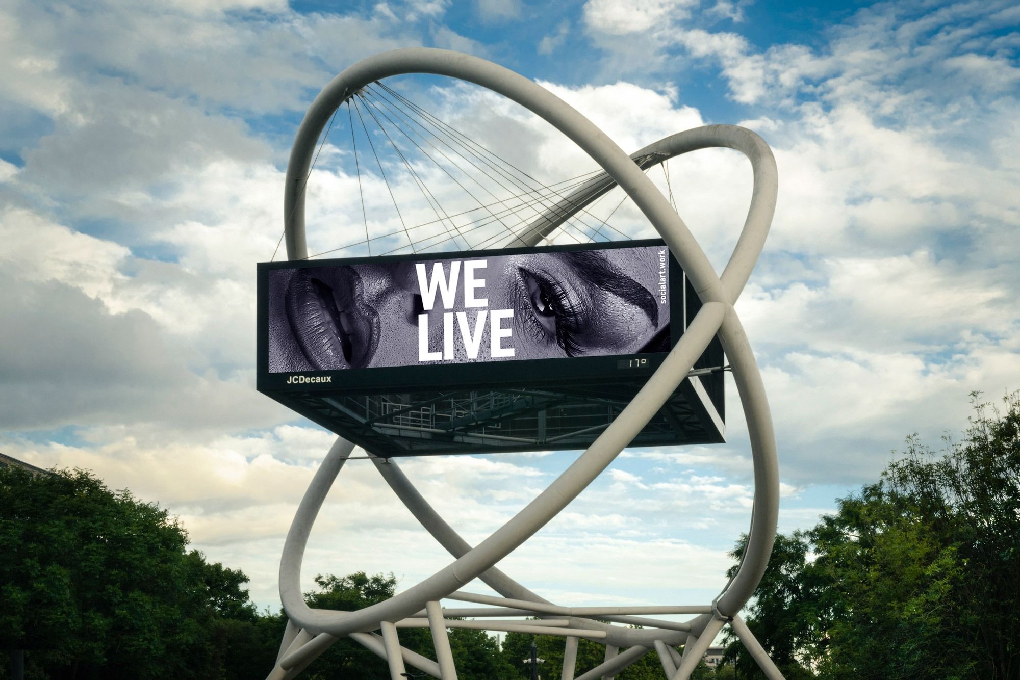 영국 옥외광고 업계, '트랜스젠더의 날' 맞아 공공미술 플랫폼 역할 확대