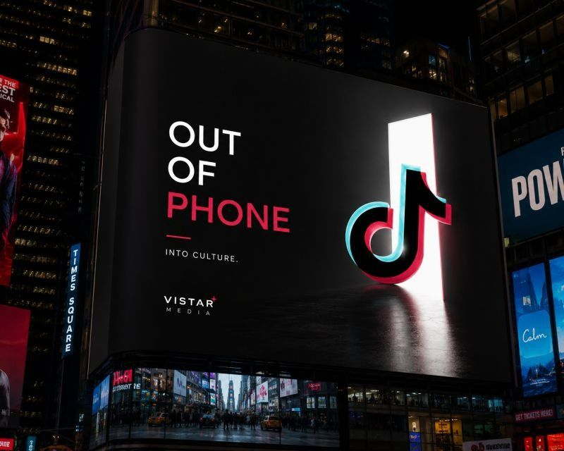 틱톡, 스마트폰 넘어 도시를 점령하다…'아웃 오브 폰' 전략으로 DOOH 새 문법 제시
