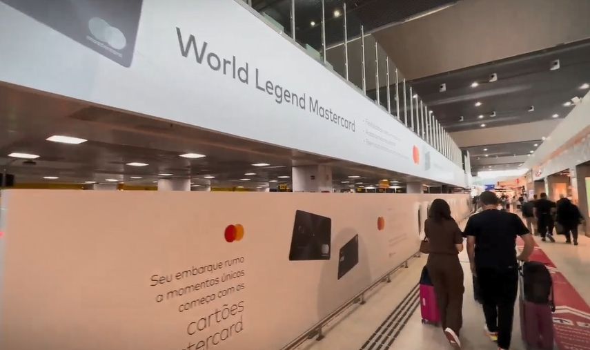 디지털 시대에도 강한 전통적인 옥외광고…마스터카드, 공항 공간을 브랜드 경험으로 바꾸다