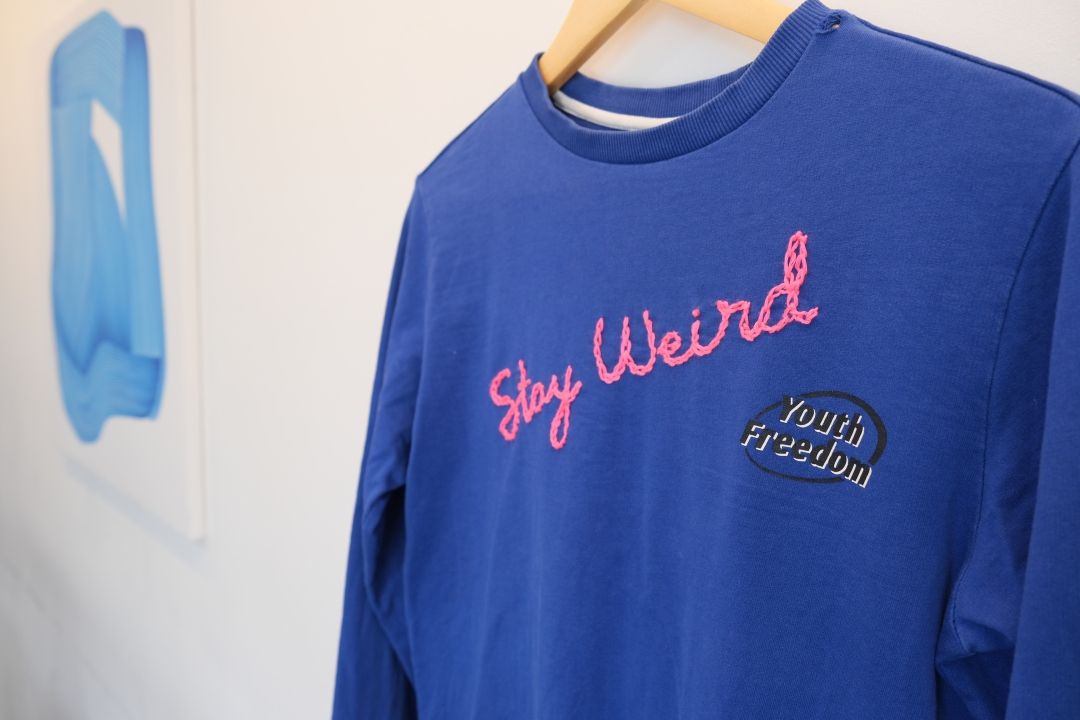 Lettering, one of Jaenideul's visible mending techniques