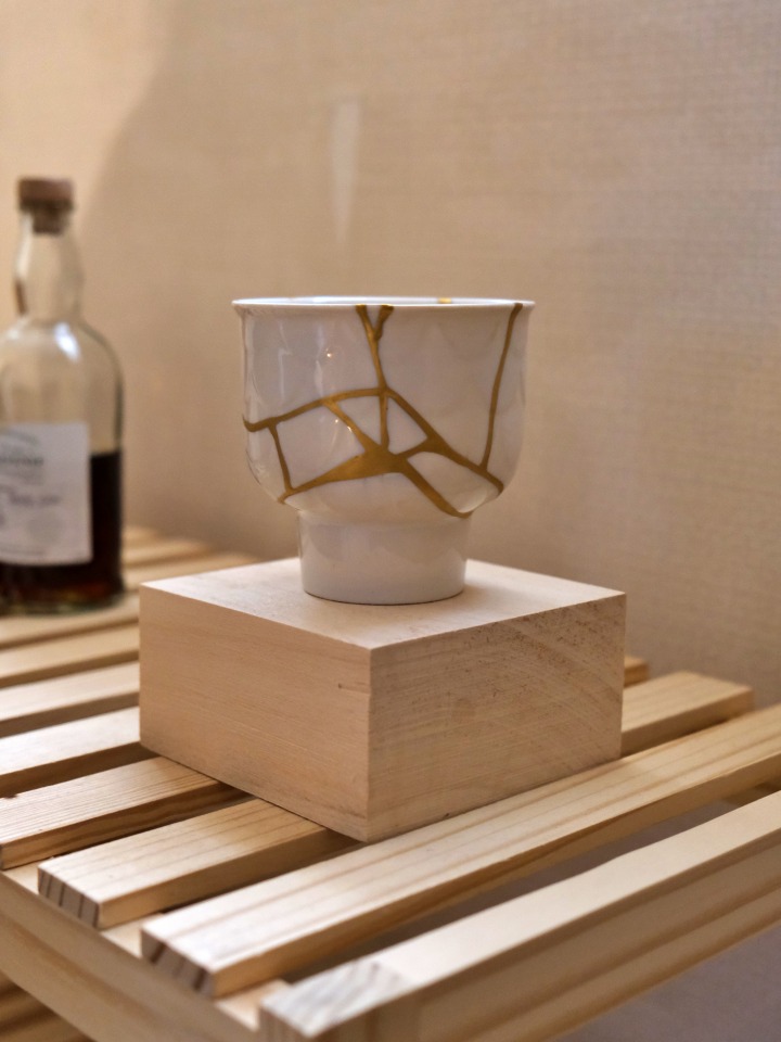 Jeong Boyeon enjoying kintsugi, a ceramic repair technique