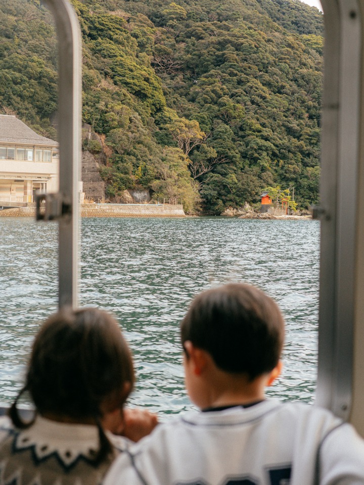 나치가츠우라초의 전경