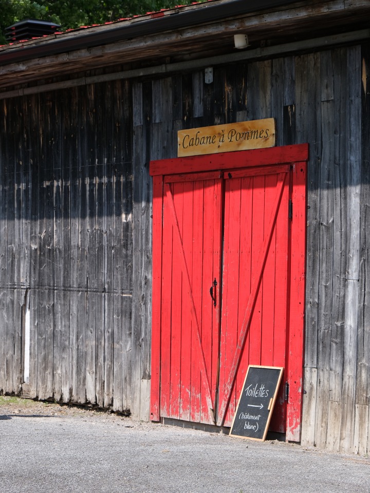 Exterior view of the Chemin du Terroir