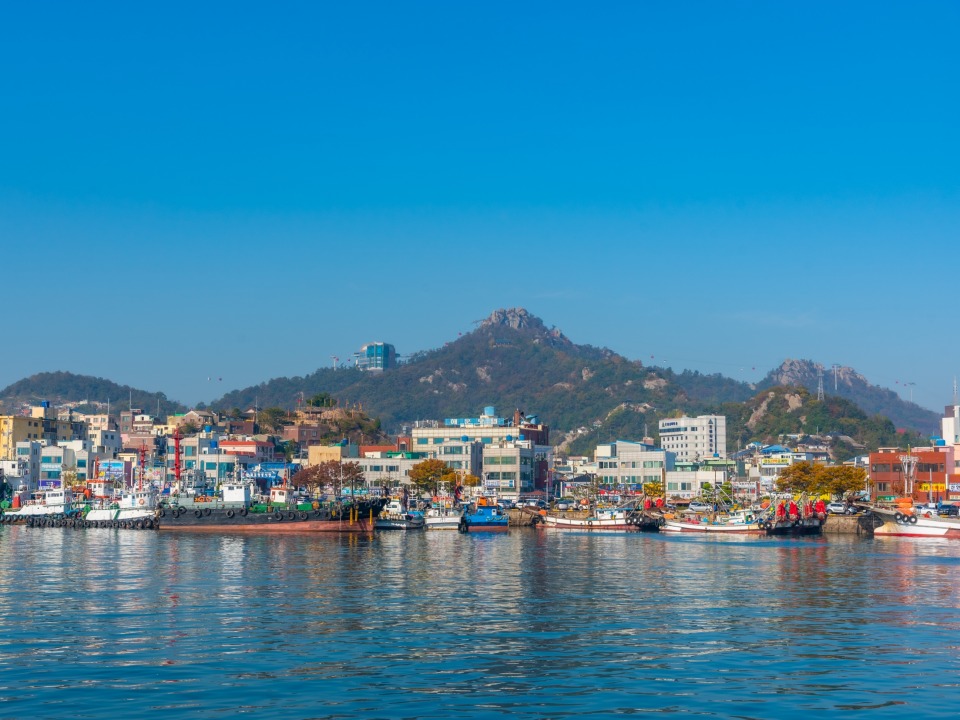 The Way of Saving Our Sea — Protecting Our Ocean Through Small Actions, Small Action
