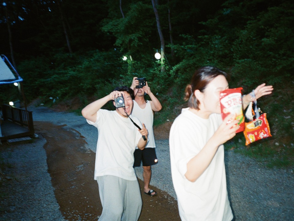 경주 봉황대를 즐기는 로컬 청년들