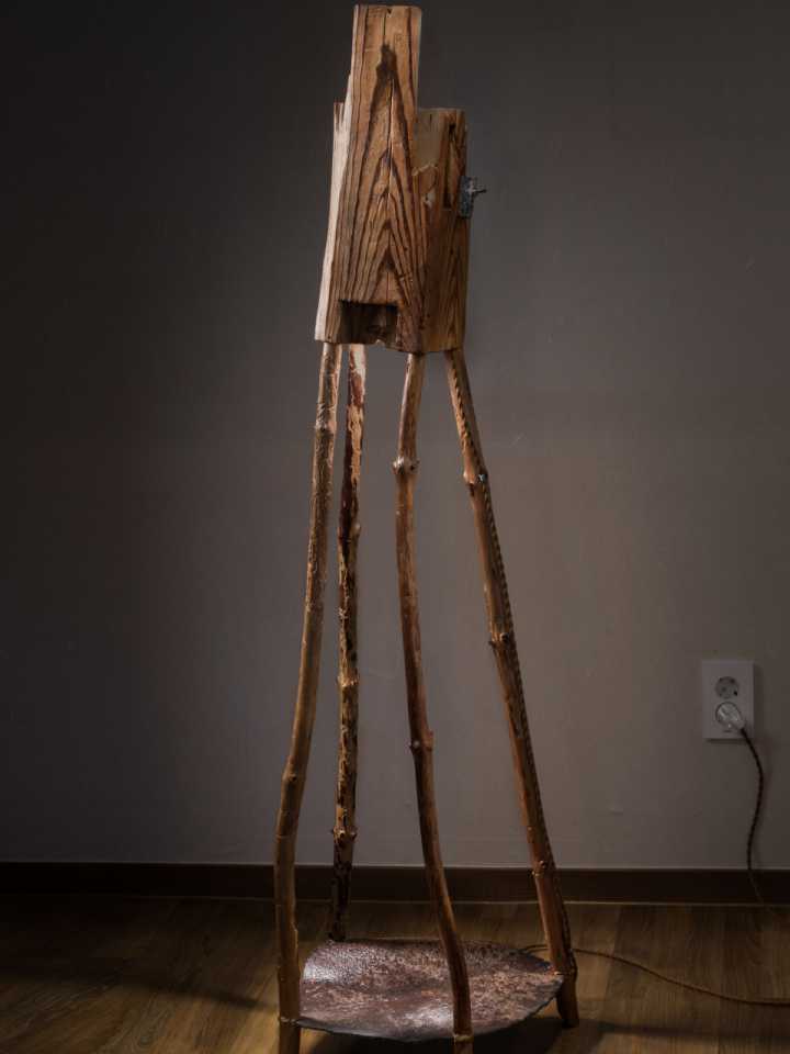 A lamp completed by Goi through upcycling