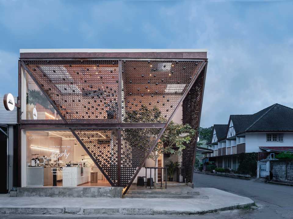The Epitome of a Community Café — Discovered in Bangkok