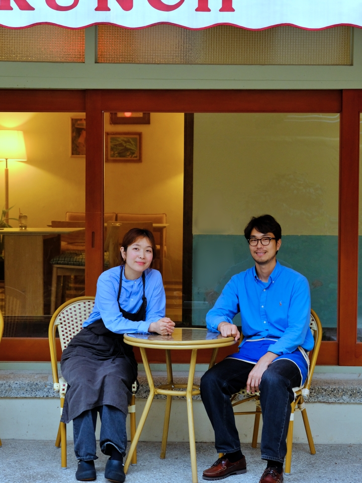 The couple who run Magia Lake
