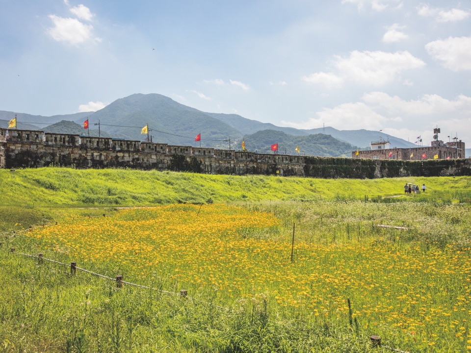 Cheongdo Eupseong Fortress and the wide fields beyond