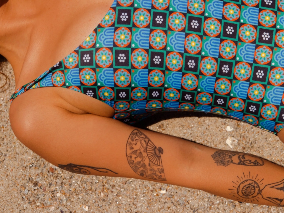 Ufulu eco-friendly swimwear