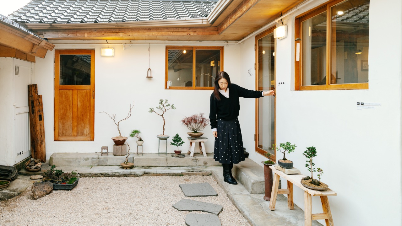 On the Untraveled Travelogue by Kyung-sun Lim