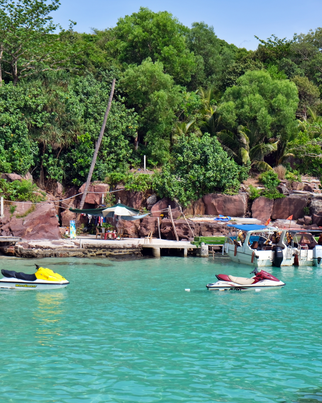 Island hopping tour in Phu Quoc