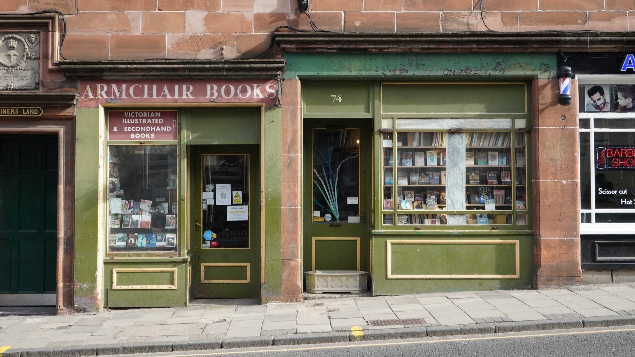 4 Unique Shops on Edinburgh’s Royal Mile — Following the Time of Edinburgh, Scotland