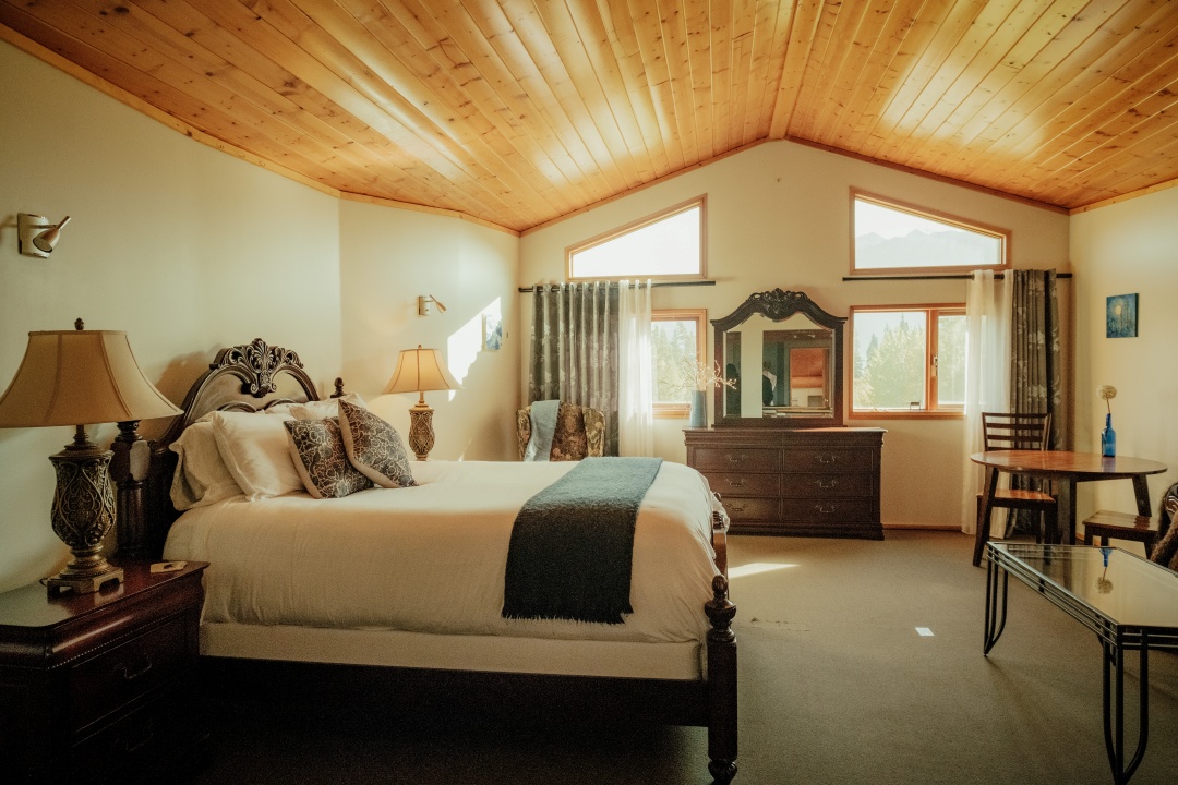 Mount Logan Eco Lodge