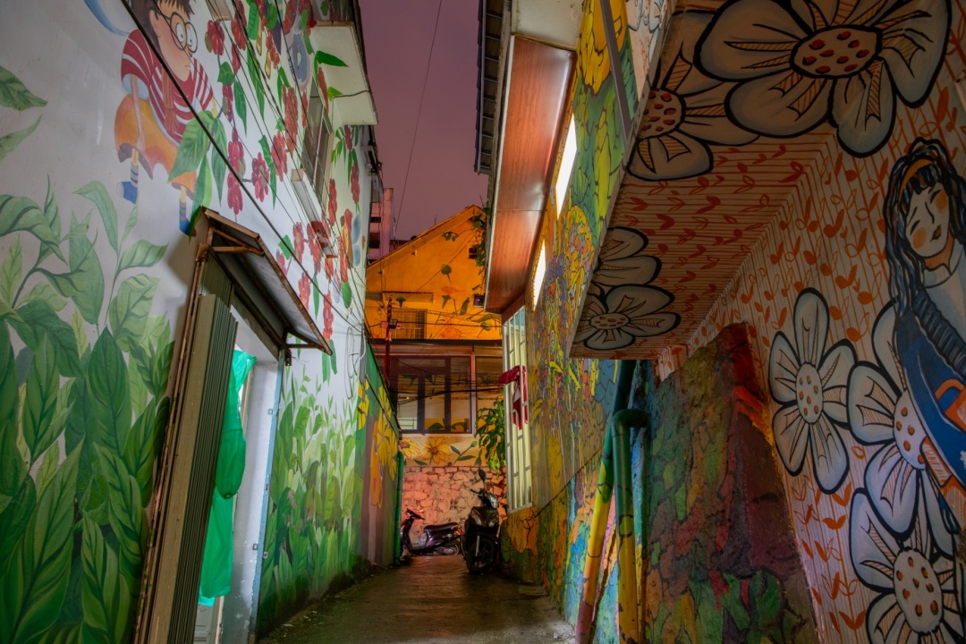 Pho Ben Doi: The art hub of the old city