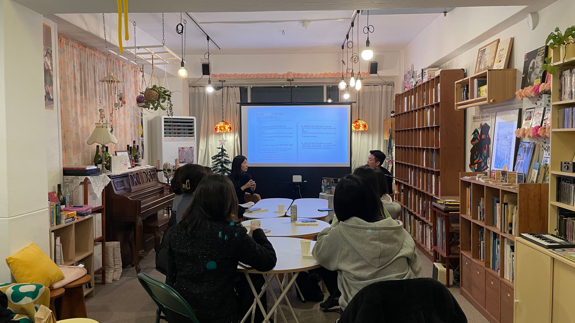 [인터뷰] 자책으로 살던 내가, 나를 이해하게 된 날